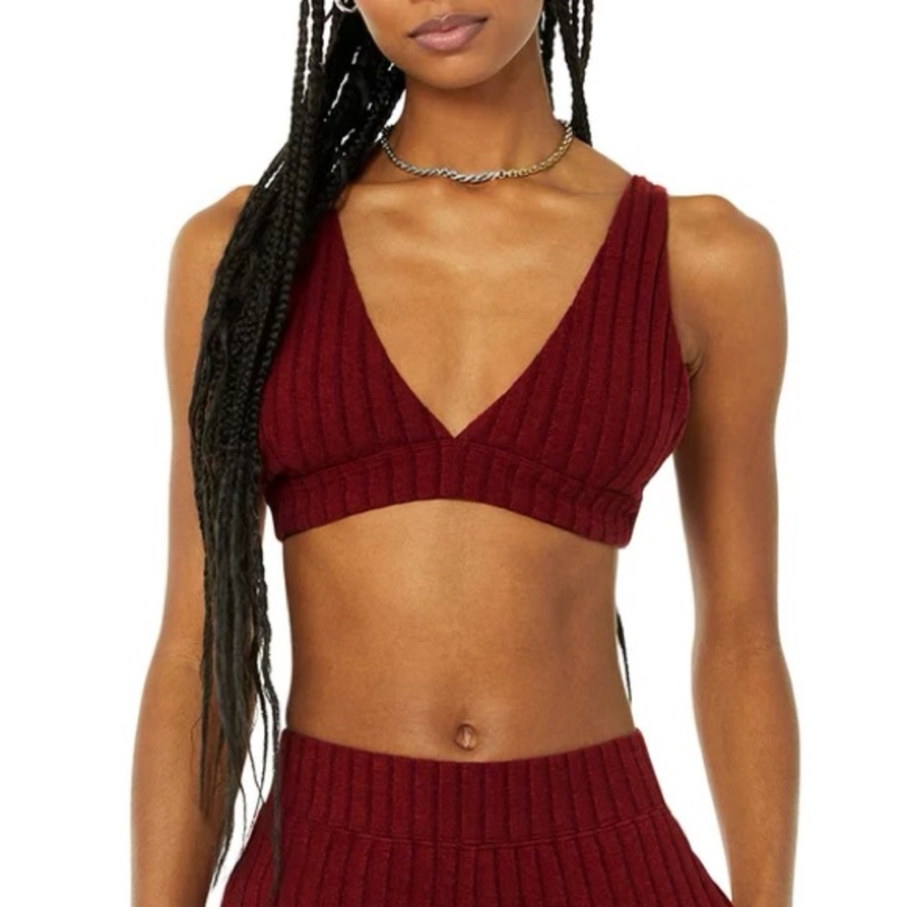 Alo Yoga Ribbed Take Comfort Bra - Cranberry M